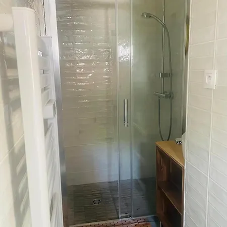 De Penelope Avec Prive Centre-ville Et 앙데르노스레방